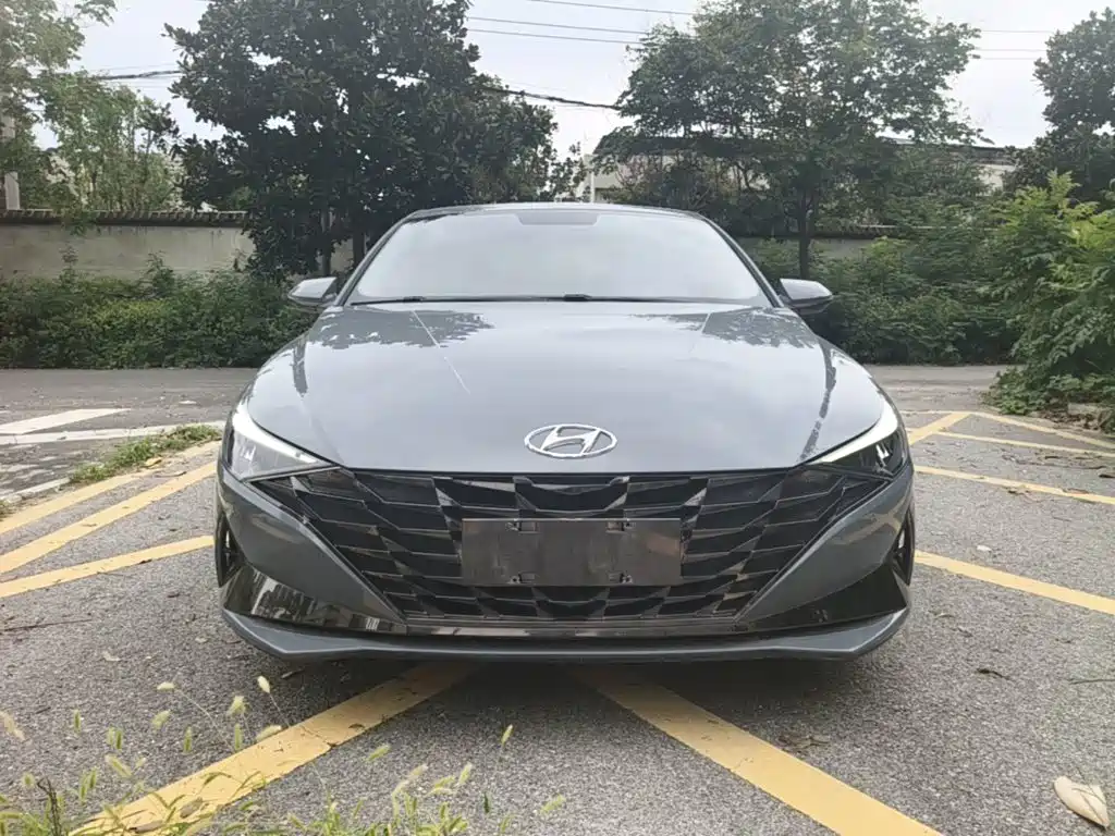 Hyundai Elantra 2021