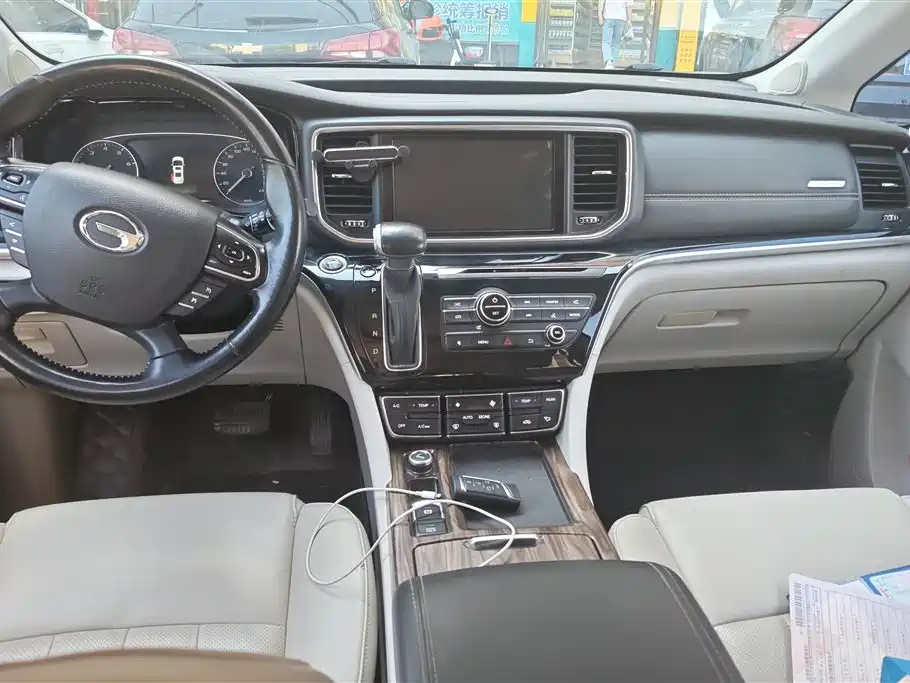 GAC Motor Trumpchi M8 2018 — фото 12