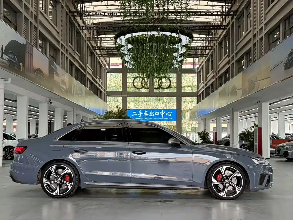 Audi A4L 2022