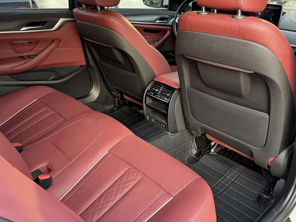 BMW 5 Series 2020 — фото 12