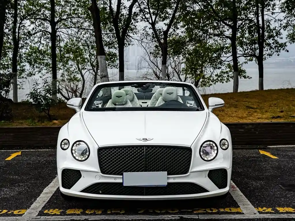 Bentley Continental 2021