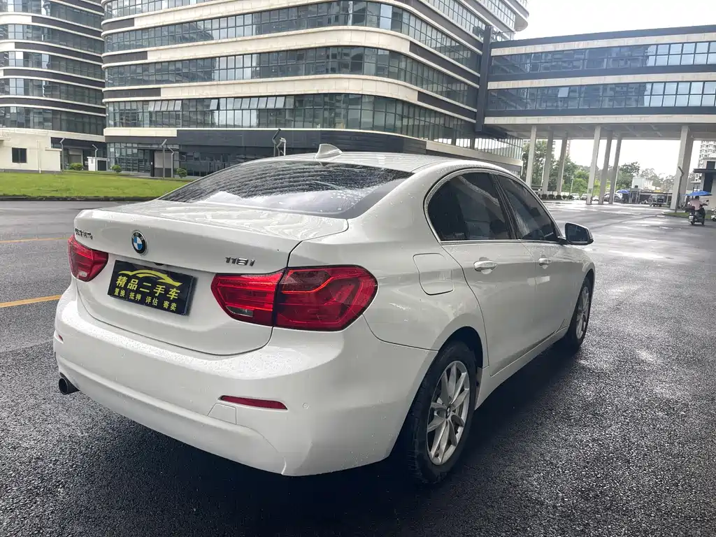 BMW 1 Series 2019