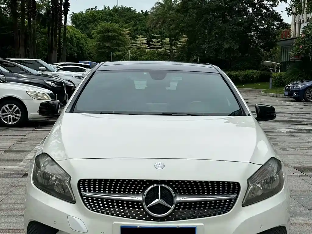 Mercedes-Benz A-Class 2014