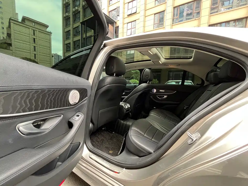 Mercedes-Benz C-Class 2019 — фото 11