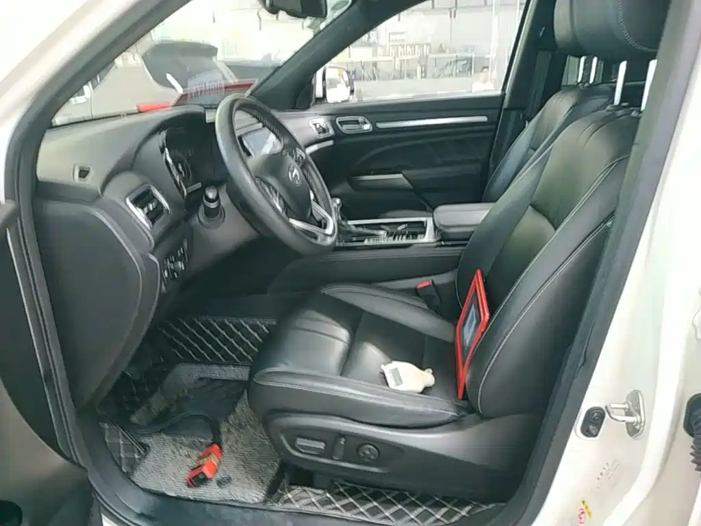 GAC Trumpchi GS8 2020 — фото 15