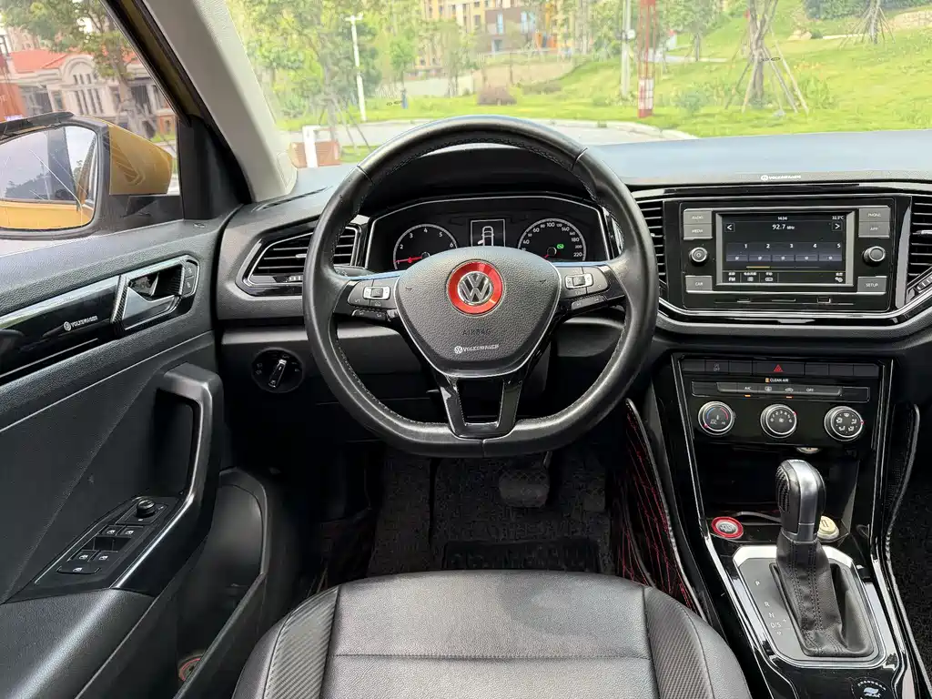 Volkswagen T-Roc 2018