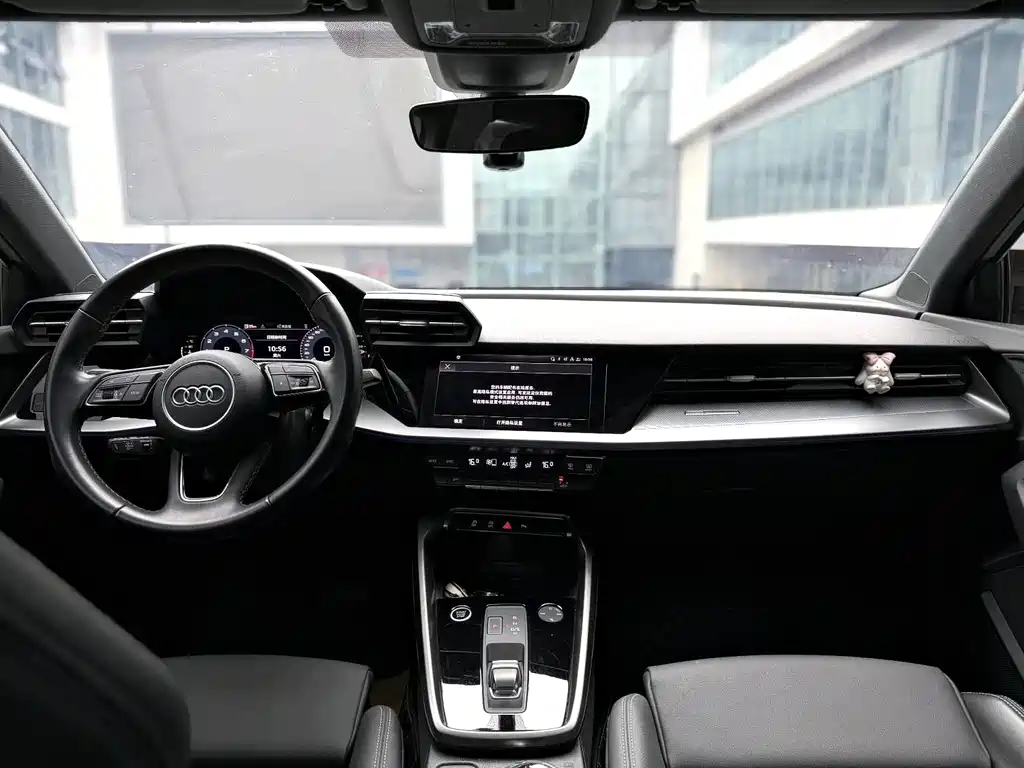 Audi A3 2024 — фото 9