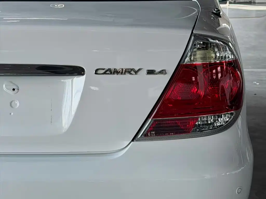 Toyota Camry 2005 — фото 6