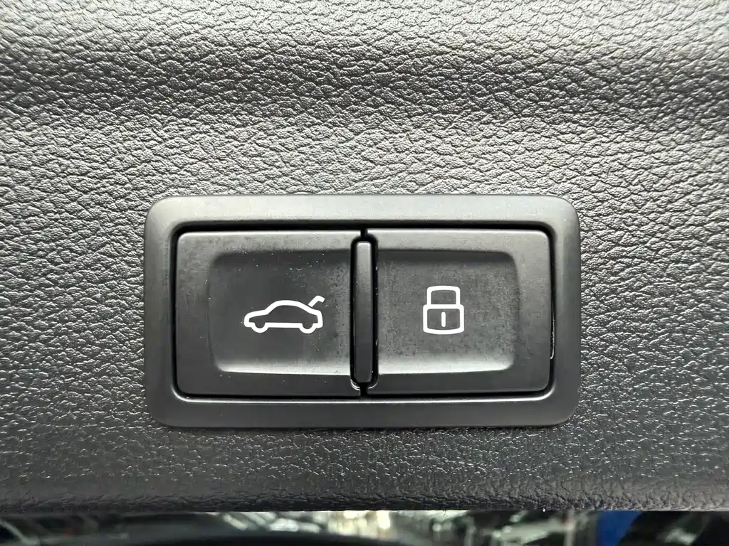 Audi Q3 2022 — фото 23
