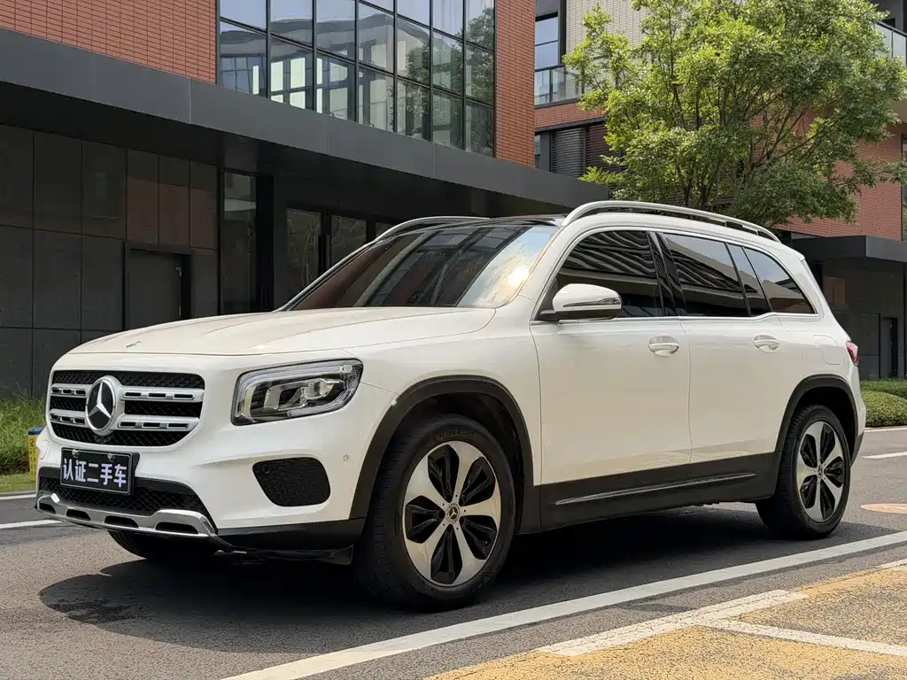 Mercedes-Benz GLB 2021 — фото 1
