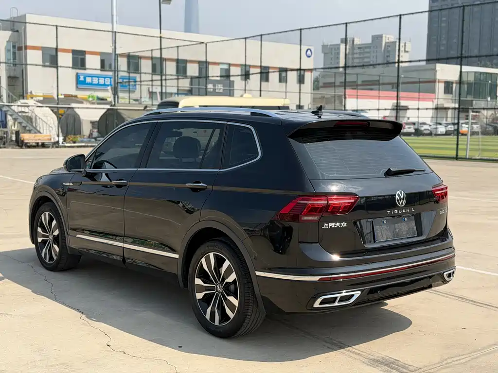 Volkswagen Tiguan L 2022