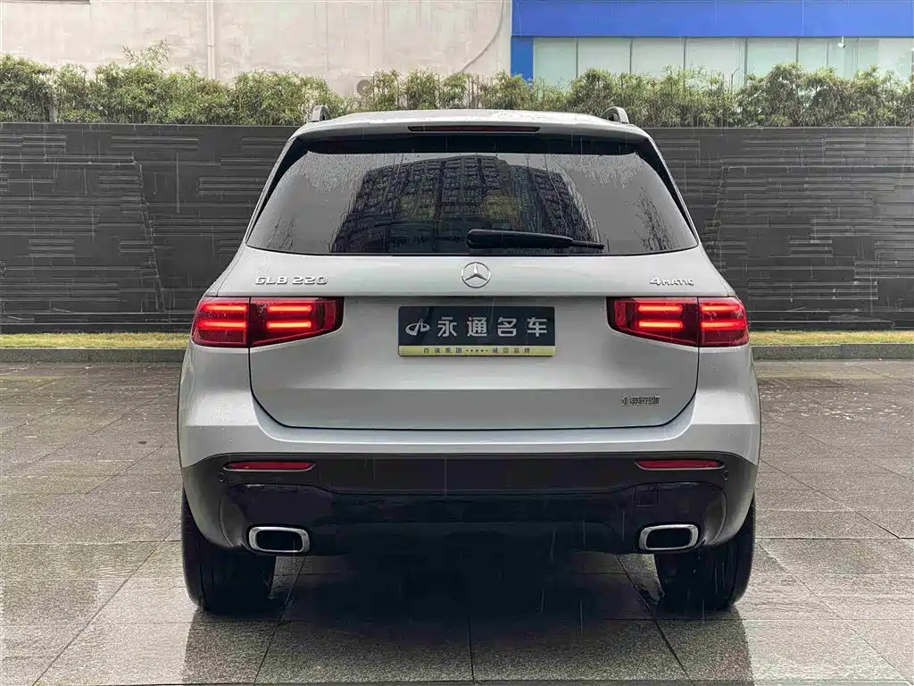 Mercedes-Benz GLB 2023 — фото 15