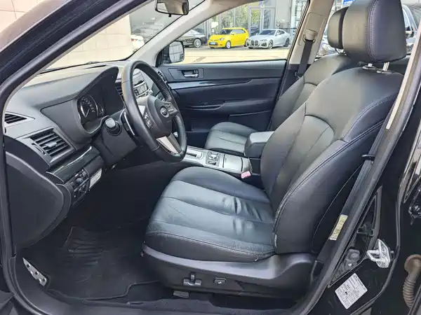 Subaru Legacy 2011