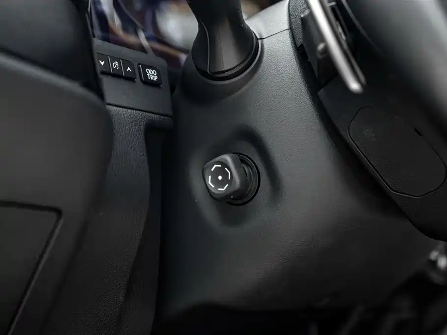 Lexus ES 2023 — фото 15