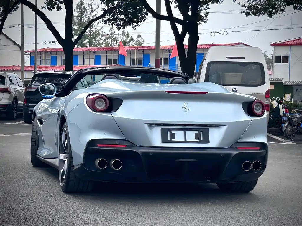 Ferrari Portofino 2021 — фото 18