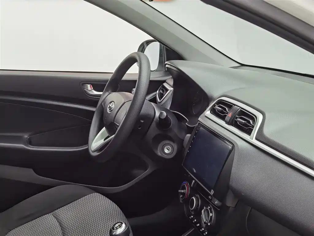 Hyundai Verna 2019 — фото 22