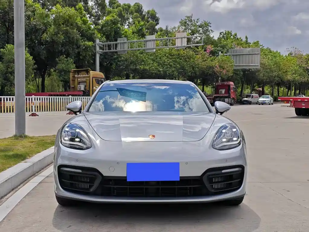 Porsche Panamera 2021 — фото 2