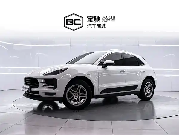 Porsche Macan 2021
