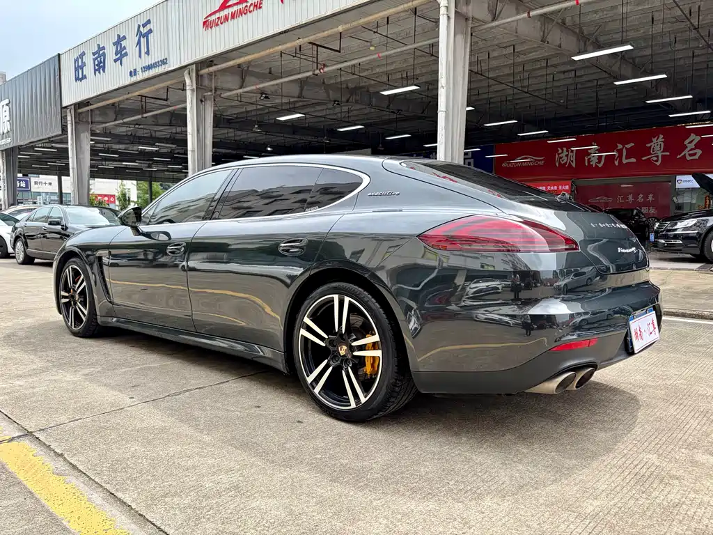 Porsche Panamera 2014 — фото 20
