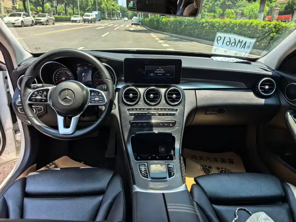 Mercedes-Benz C-Class 2019
