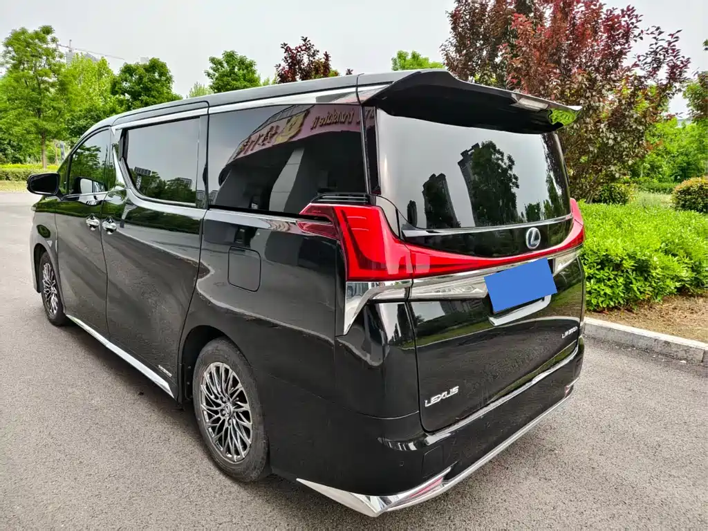 Toyota Vellfire 2019 — фото 11