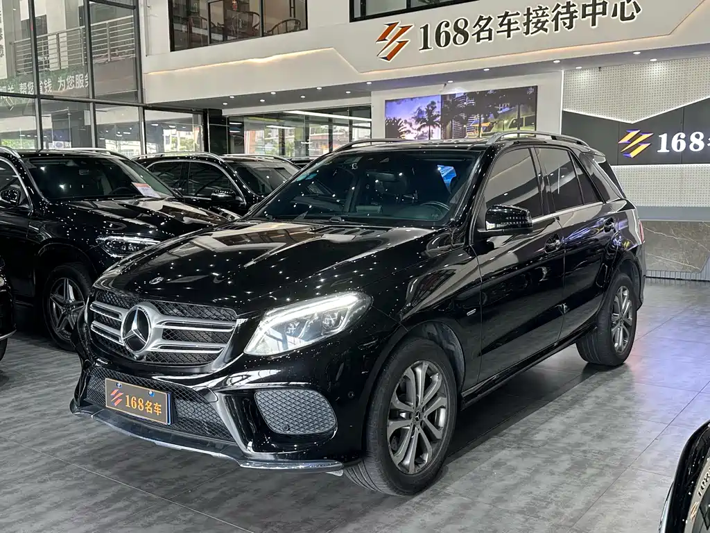 Mercedes-Benz GLE 2019 — фото 1