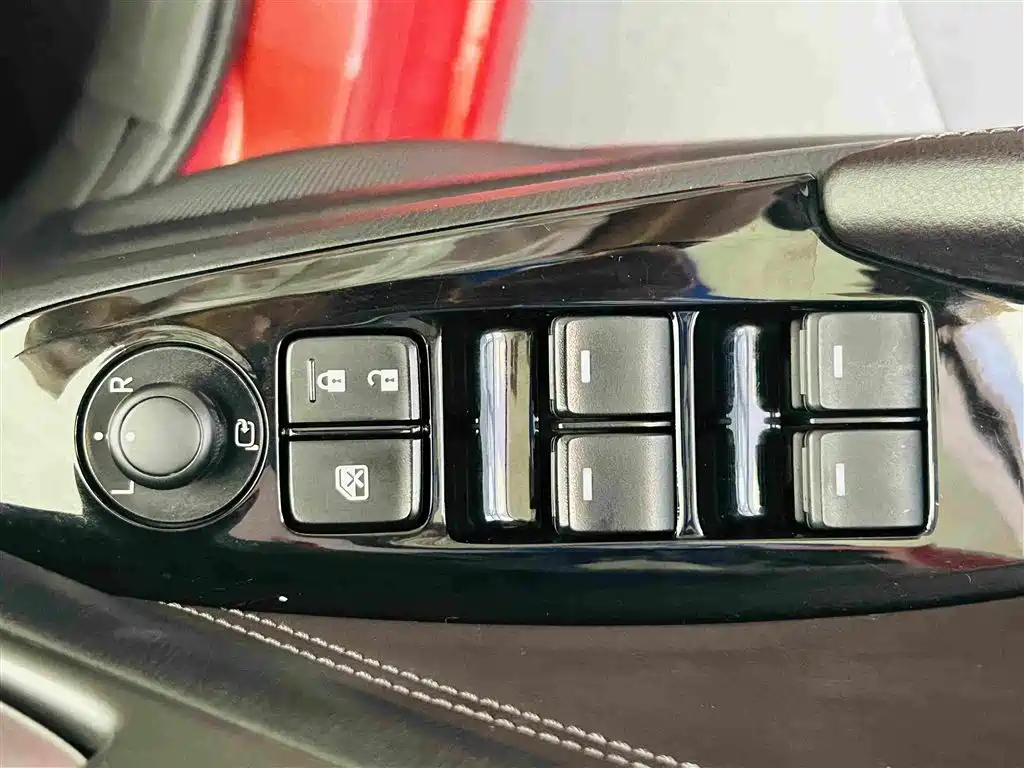 Mazda 3 Axela 2018 — фото 18