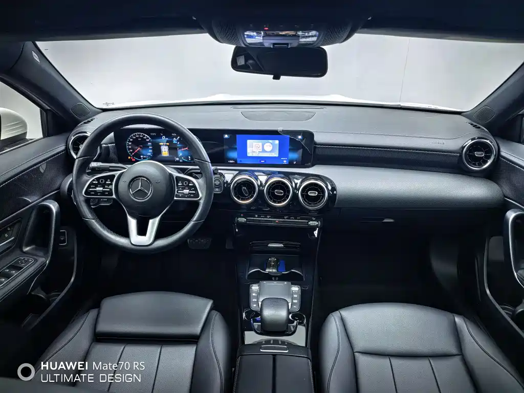 Mercedes-Benz A-Class 2023 — фото 8