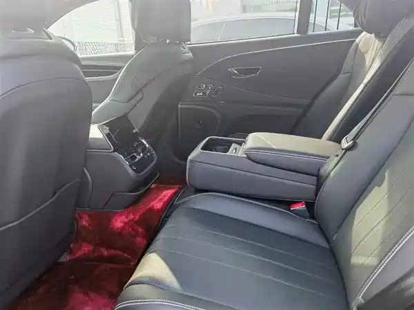 Bentley Flying Spur 2023