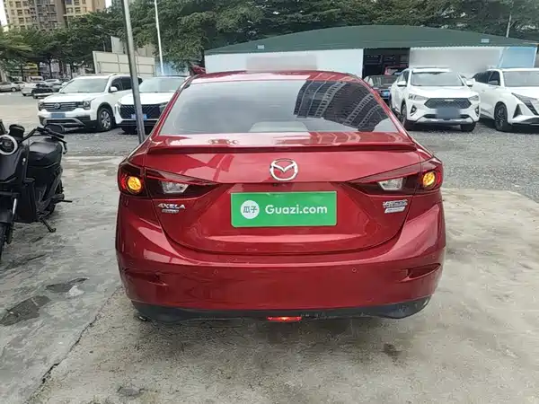 Mazda 3 Axela 2016