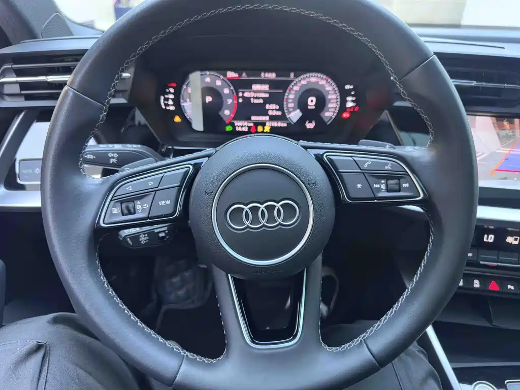 Audi A3 2023 — фото 14