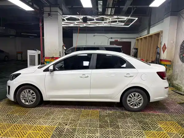 Kia Pegas 2019
