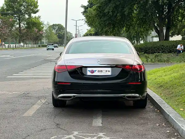 Mercedes-Benz S-Class 2024