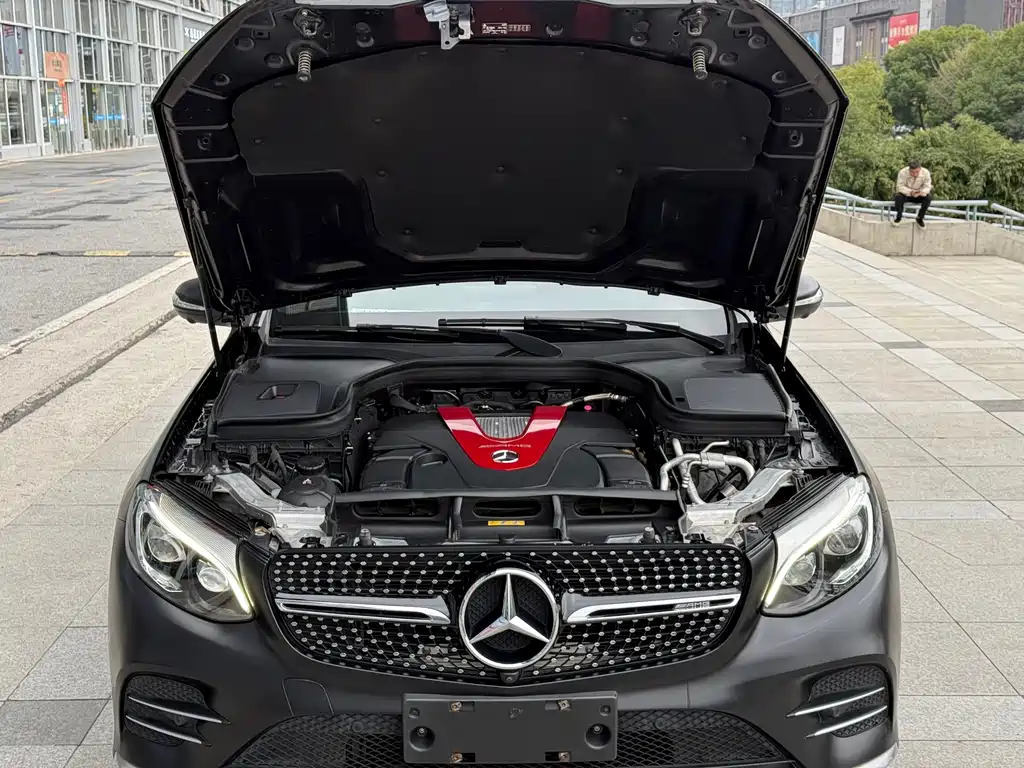 Mercedes-Benz GLC AMG 2019 — фото 14