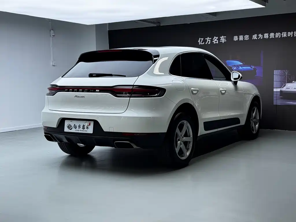 Porsche Macan 2019 — фото 16