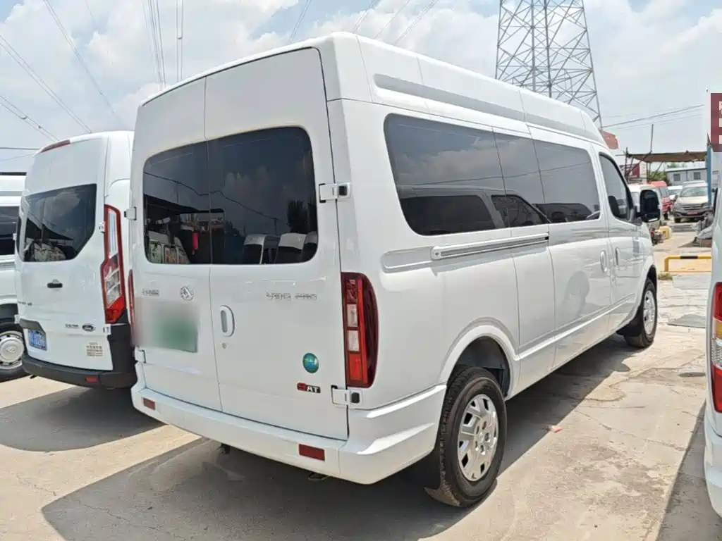 Maxus V80 2025