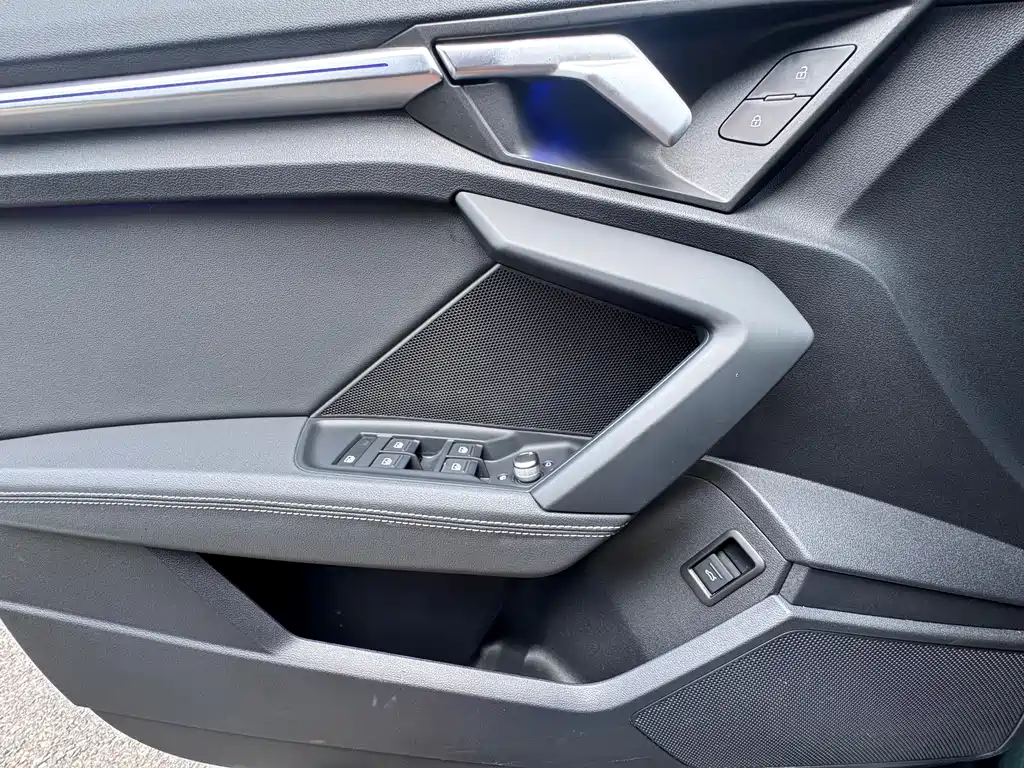 Audi A3 2022 — фото 18
