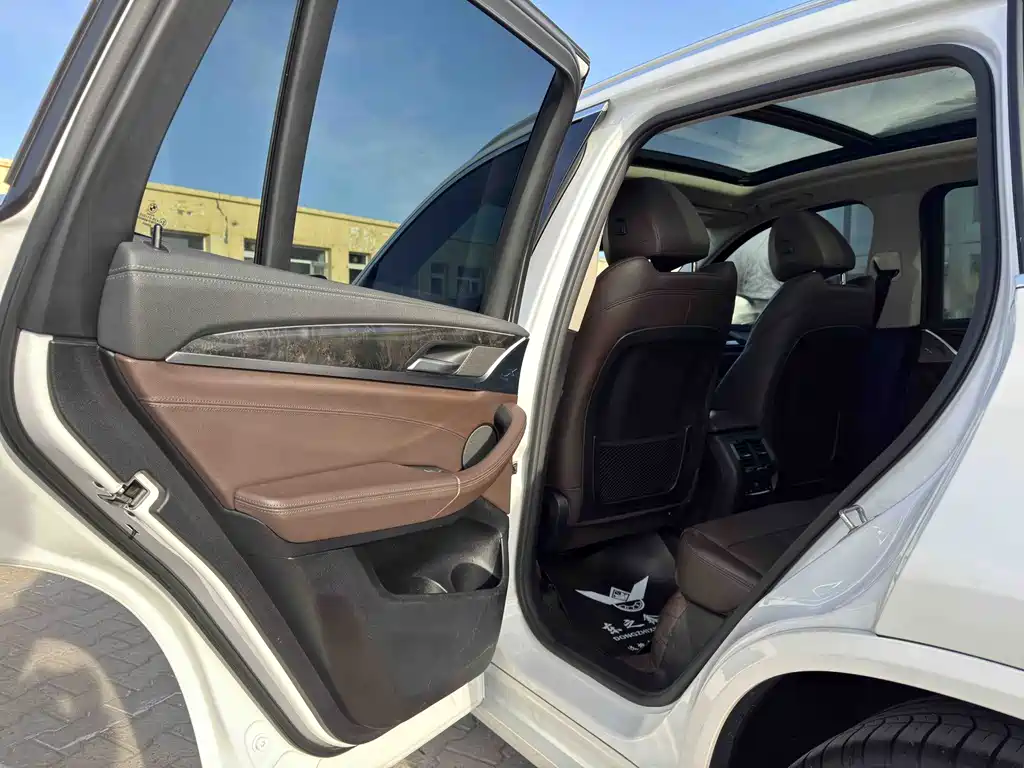 BMW X3 2020 — фото 17
