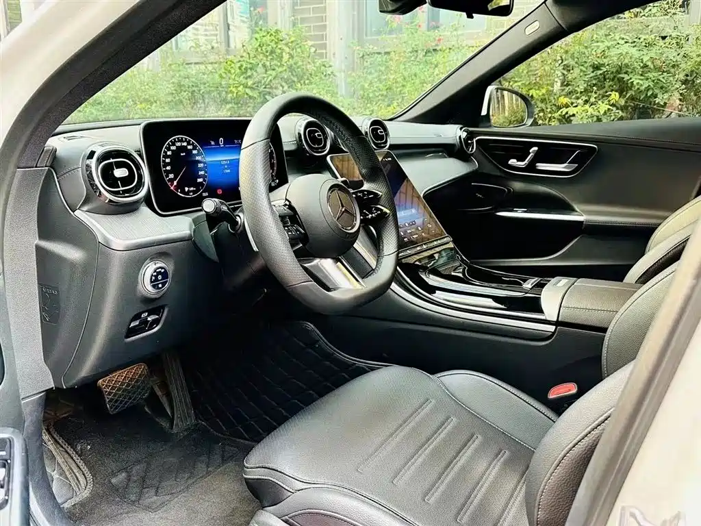 Mercedes-Benz C-Class 2022 — фото 7