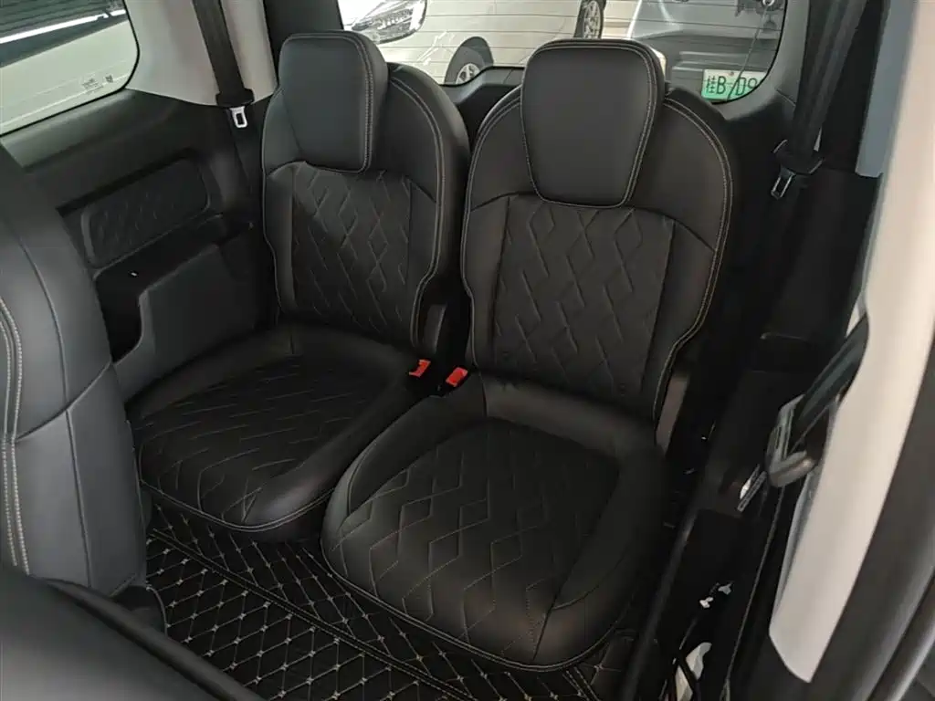Baojun KiWi EV 2024 — фото 17