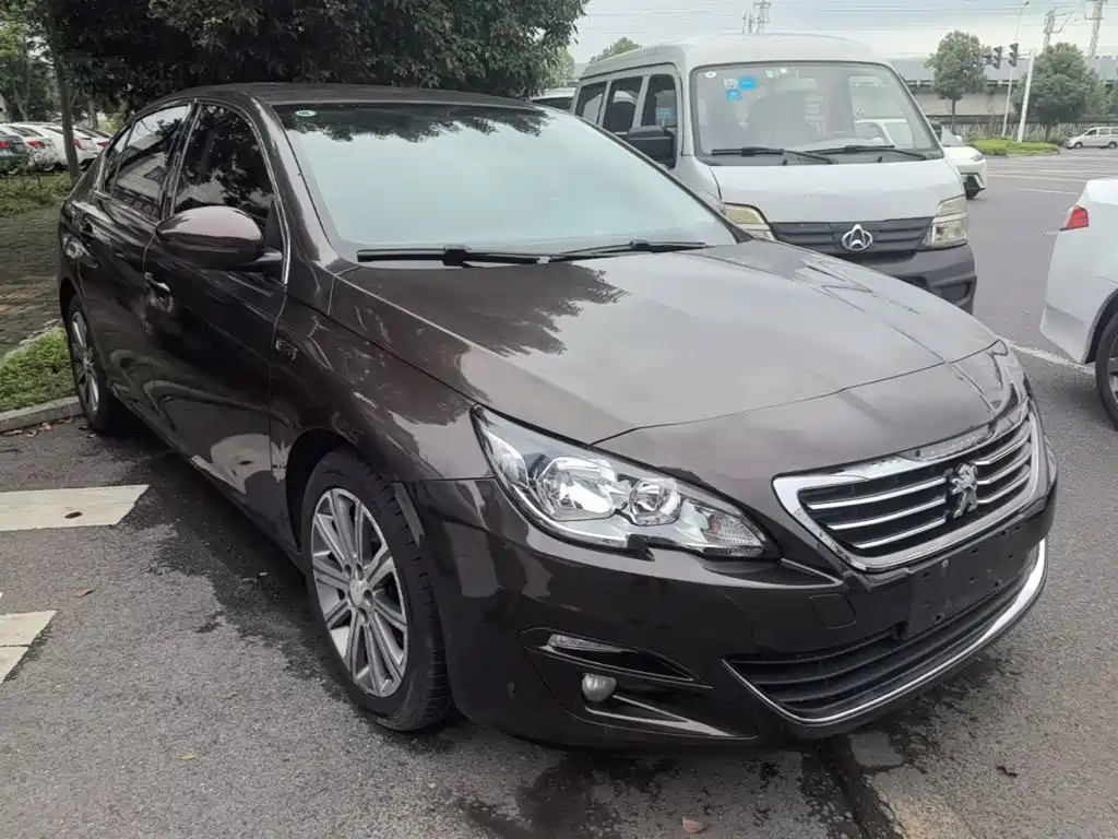 Peugeot 408 2016