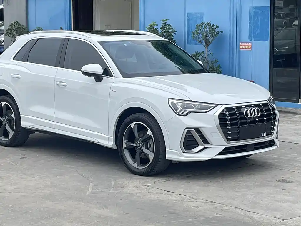 Audi Q3 2023