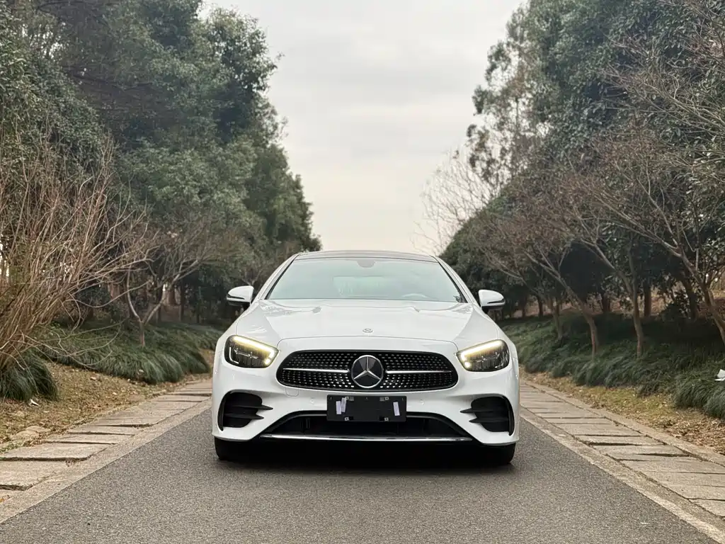 Mercedes-Benz E-Class 2023