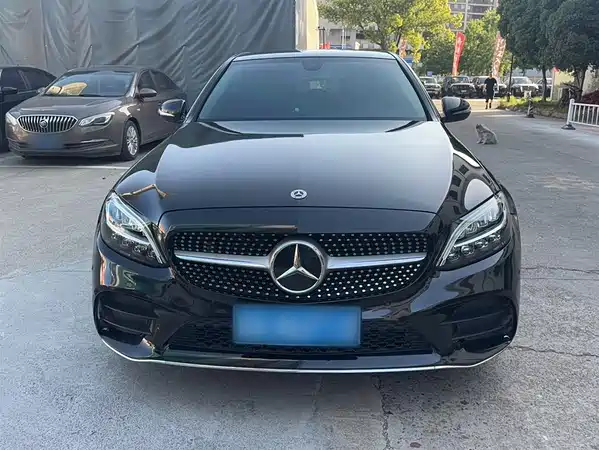 Mercedes-Benz C-Class 2020