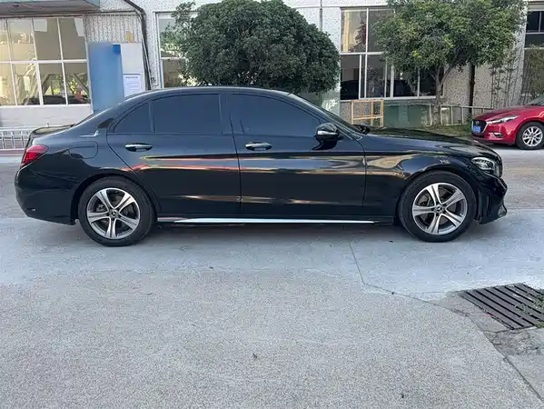Mercedes-Benz C-Class 2020