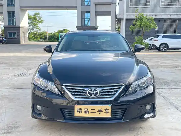 Toyota Reiz 2012