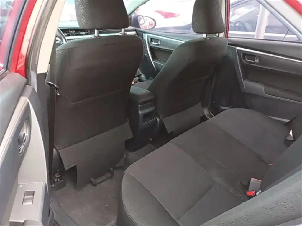 Toyota Corolla 2015 — фото 17