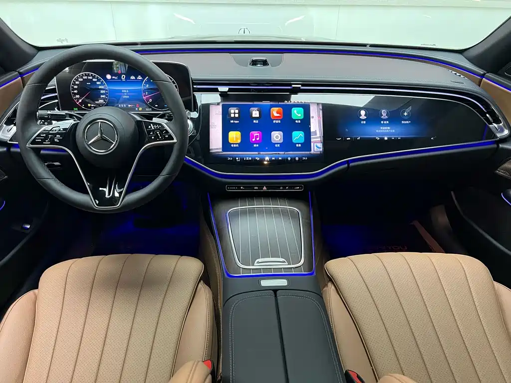 Mercedes-Benz E-Class 2025 — фото 12