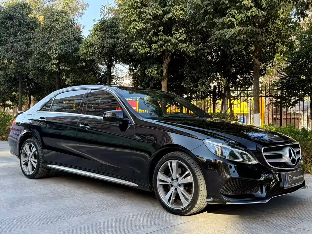 Mercedes-Benz E-Class 2014 — фото 34