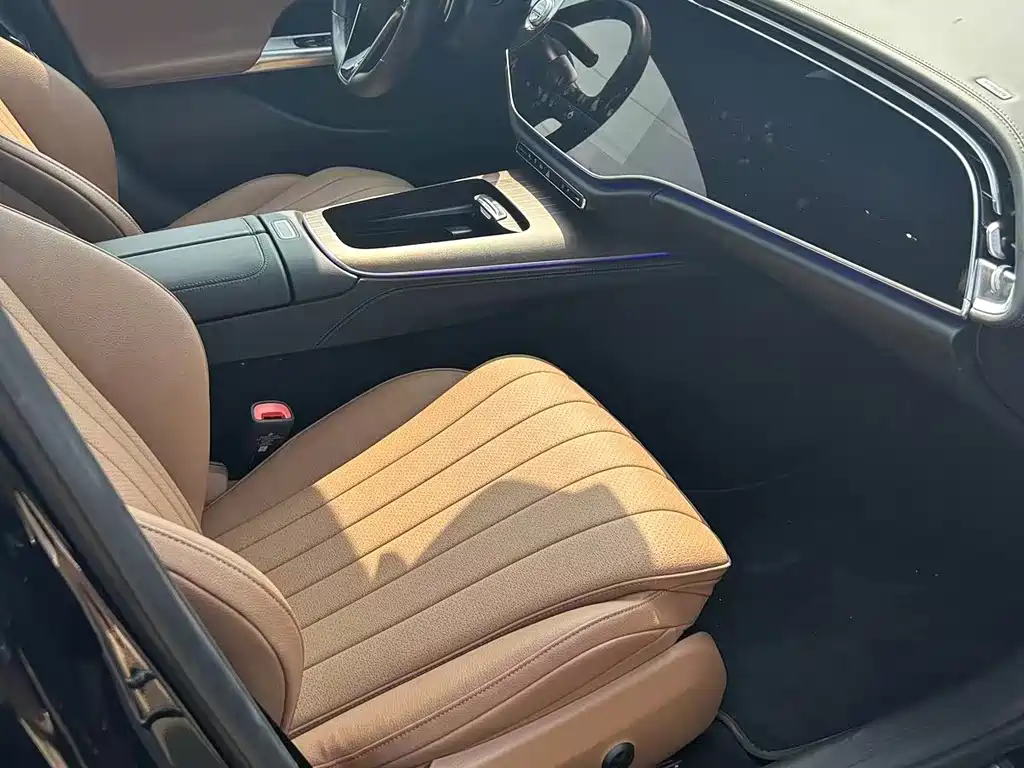 Mercedes-Benz E-Class New Energy 2024 — фото 6